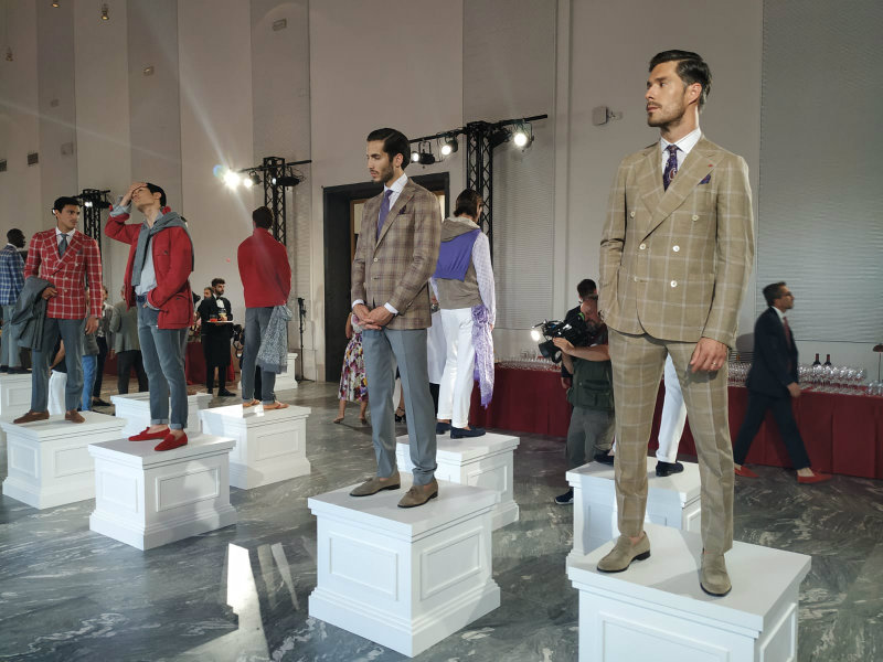 Isaia _ moda uomo Primavera Estate 2020