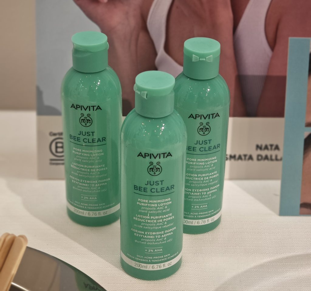 Just Bee Clear di Apivita, la linea contro le anti imperfezioni